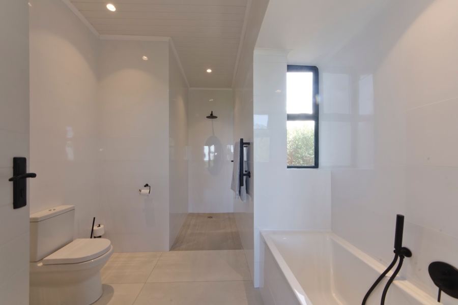 5 Bedroom Property for Sale in Pezula Private Estate Western Cape